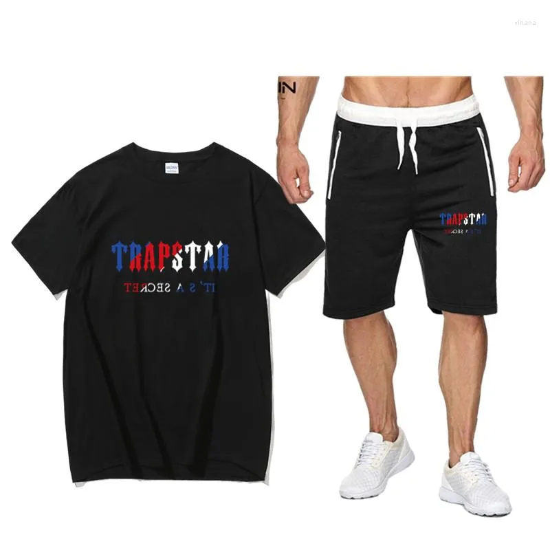 Herrspårsfall uyuk manlig sportdräkt Trapstar herr t-shirt shorts set sommar andas casual löpande mode harajuku tryckt