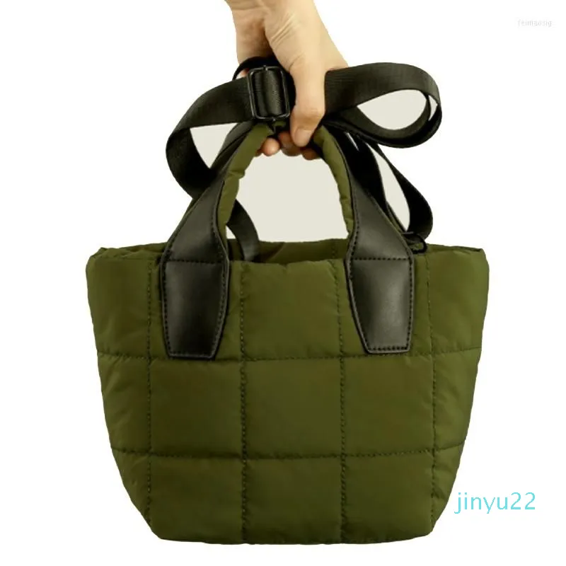 2022 Nouveaux sacs de soirée de mode Designer matelassé Puff Sport Sac fourre-tout Femmes Espace Down Plume Rembourré Coton Seau Hiver Chaud Bandoulière Épaule Top Qualité