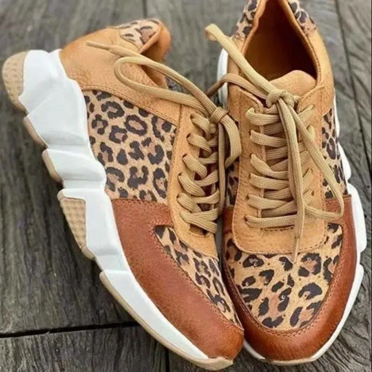 Women's Leopard sneakers skor Nya kvinnors casual skor höstplattform skor mode kvinnor tennis 2022 trend