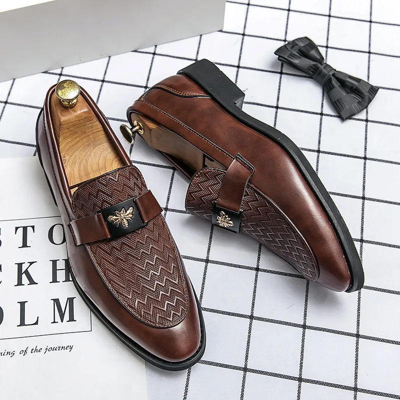 Brittisk stil loafers m￤n skor mode fast f￤rg pu kurva m￶nster metall b￤lte dekoration aff￤r casual daglig all-match ad169