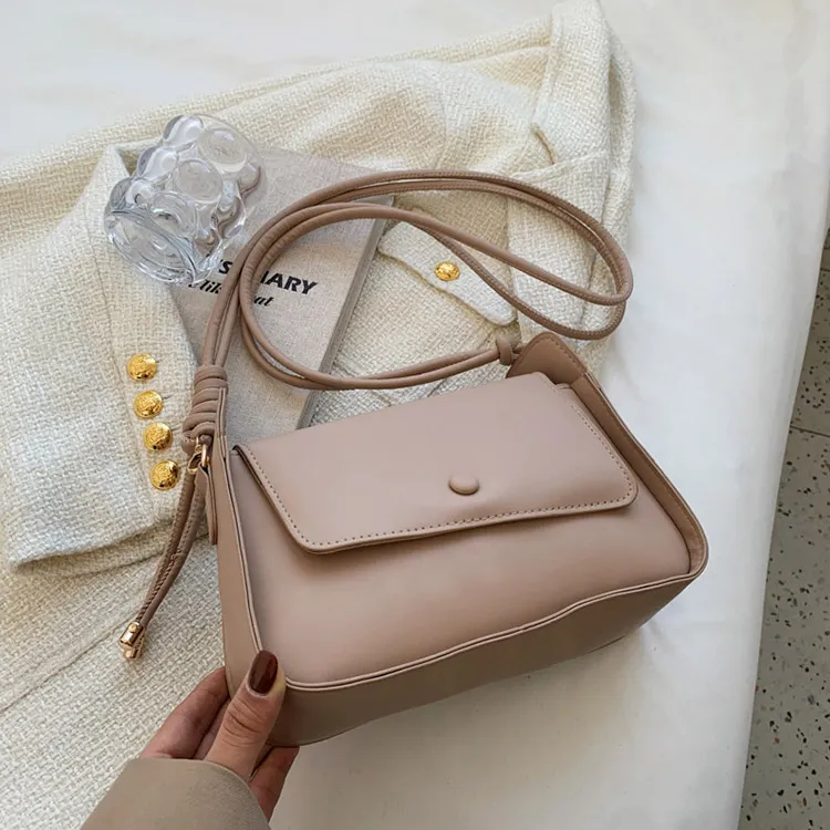 Spring Simple Fashionable Buckle Shoulder Bag Small Square