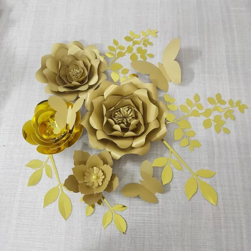 Dekorativa blommor släpp guld DIY papper rose konstgjord bakgrund för heminredning inredning inomhus inomhus