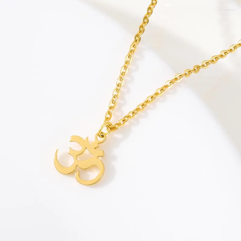 Mens gold 2024 om pendant