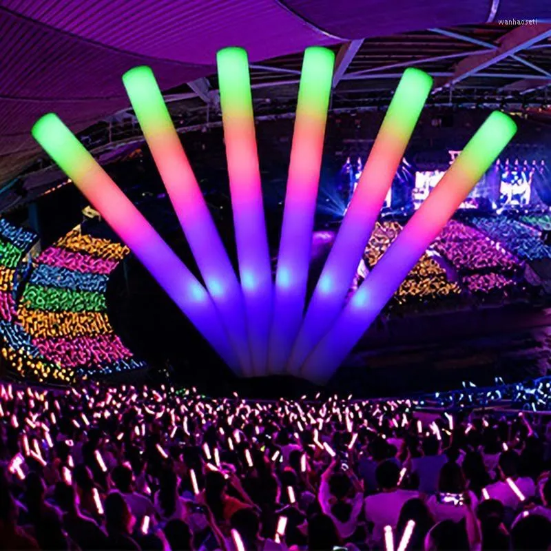 Décoration de fête 10/20/50 pièces bâtons lumineux colorés LED mousse Cheer Tube multicolore éponge baguettes dans la lumière sombre Concert fournitures