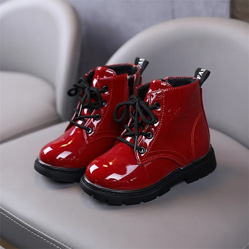 Boots Winter Pu Leather Girls Skor Gummisulan Flat med pojkar och barn Fashion Size 21 30 Baby 220921