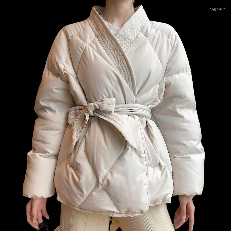 여자 트렌치 코트 2022 디자인 여성 겨울 솔리드 새시 코트 여성 두꺼운 고품질 학생 아웃복 달콤한 재킷