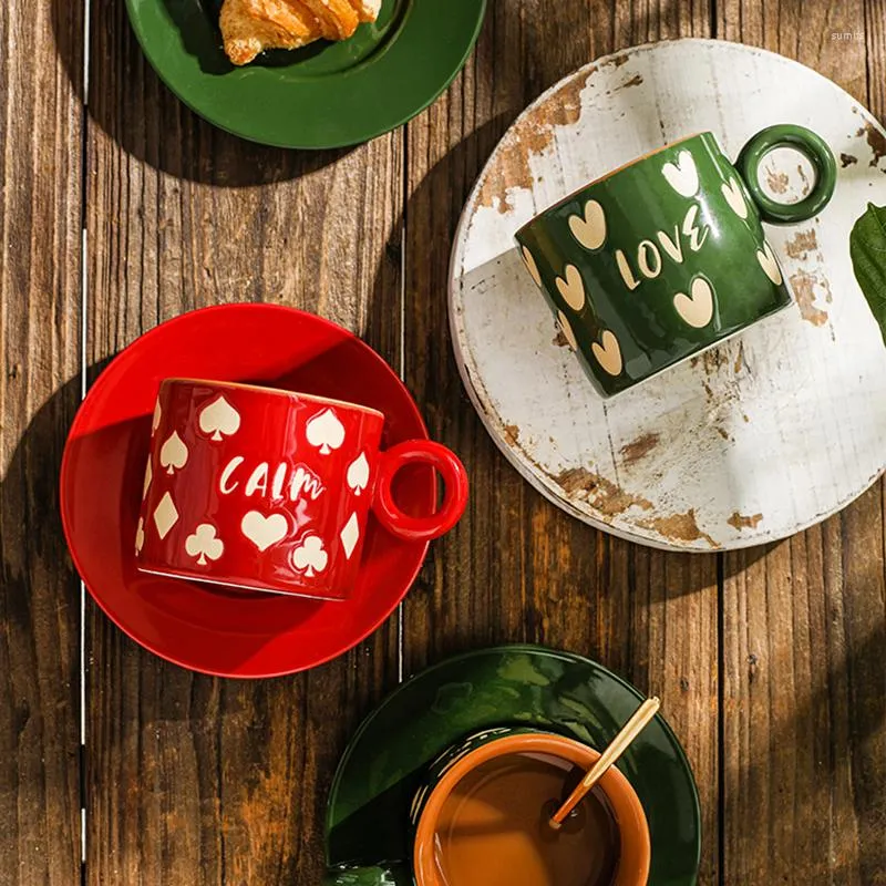 Чашки блюдцы пузырька чай оригинальный завтрак для завтрака кофейная чашка набор красивой фарфоровой эспрессо -блюд