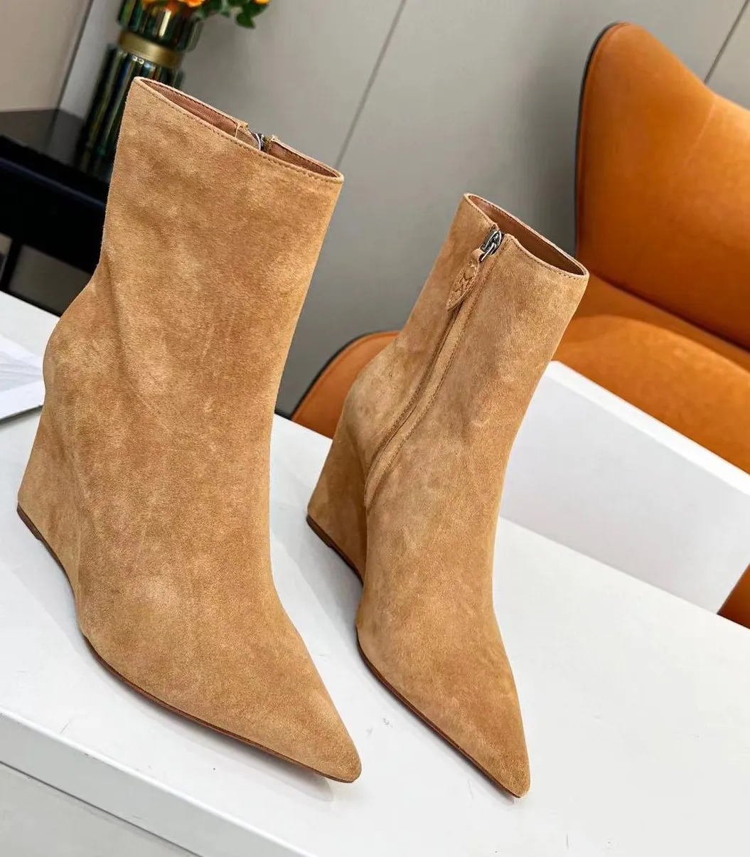 2022 Autumn Winter Women Kort st￶vlar pekade t￥ ￤kta l￤derkilar Hell Modern Boot Zipper Zopper Ankle Boots