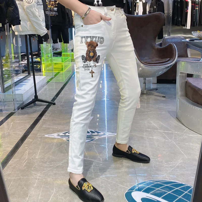 Men s Popular Jeans Leggings New Bear Diamonds Trend brand Male Black White Trousers All Seasons Wear Man Street Pencil Pants 28 38