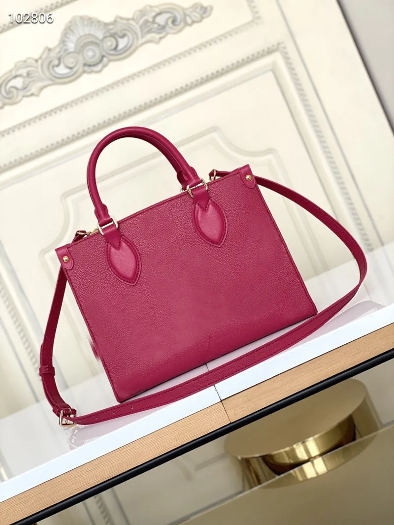 Top ONTHEGO Handbags Women Leather Embossing Shoulder Bags Crossbody Bag Messenger Bags Designers Handbag Tote Purse M58521