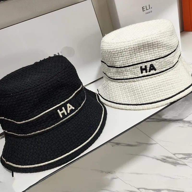 Lyxdesigner hink hattar svart herr baseball kepsar vita vävda hattar kvinnor modedesigner fiskare hatt höst fedora monterad sun282j