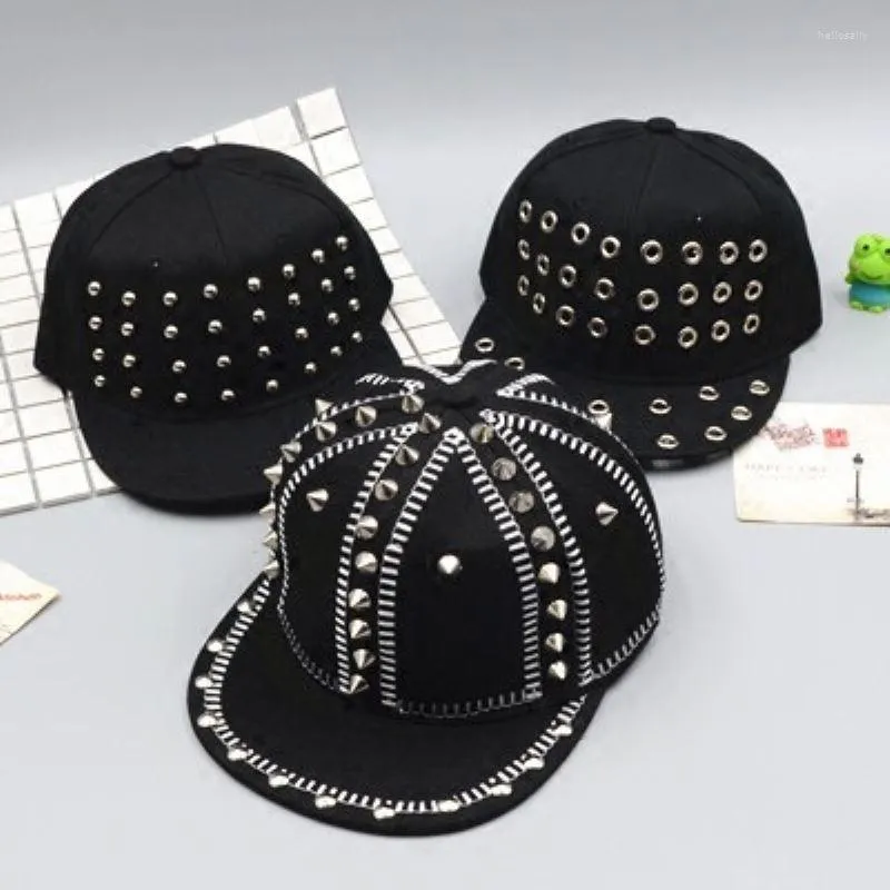 Ball Caps 2022 Adult Hip Hop PUNK Rock Full Spike Studs Rivets Snapback Men Bboy Cool Flat Peaked Baseball Hats 55-60cm249R