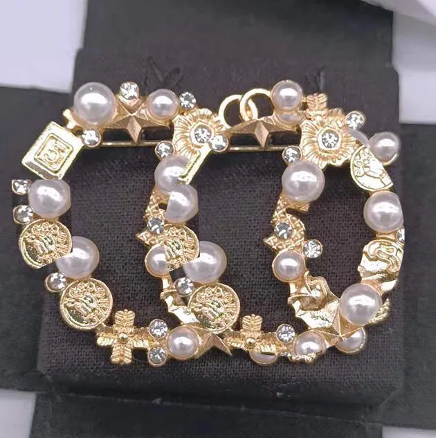 20style Luxury Brand Designer doppia lettera spille donne 18 carati placcato oro cristallo strass gioielli spilla fiore perla sposare regalo festa di nozze accessorie