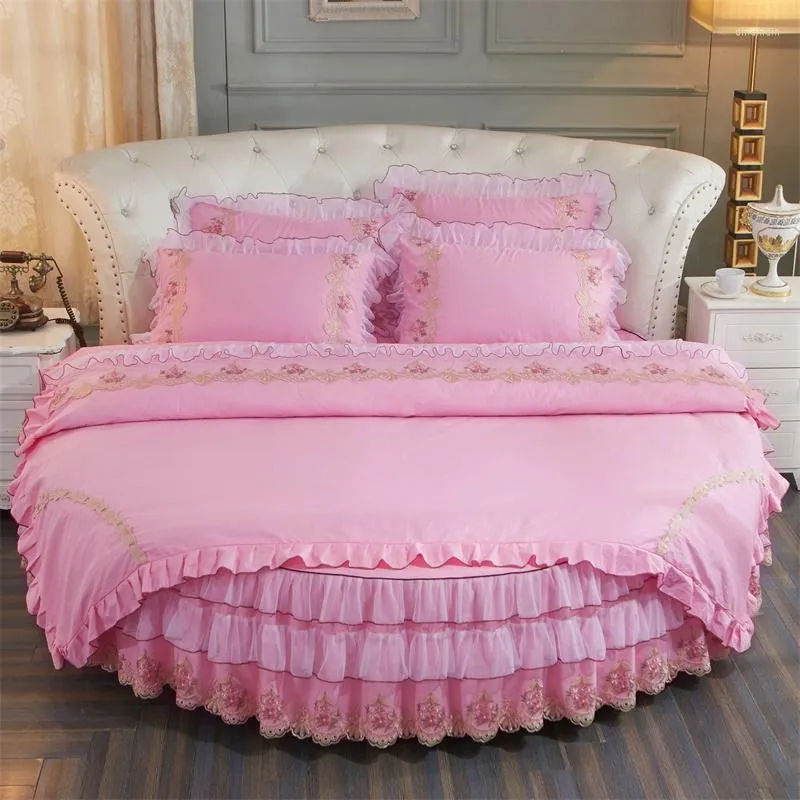 Bedding Sets Cotton Round Bed 4 PCS Embroidery Tassels Lace Edge Pillowcase & Duvet Cover Fitted Sheet And Skirt 200cm 220cm