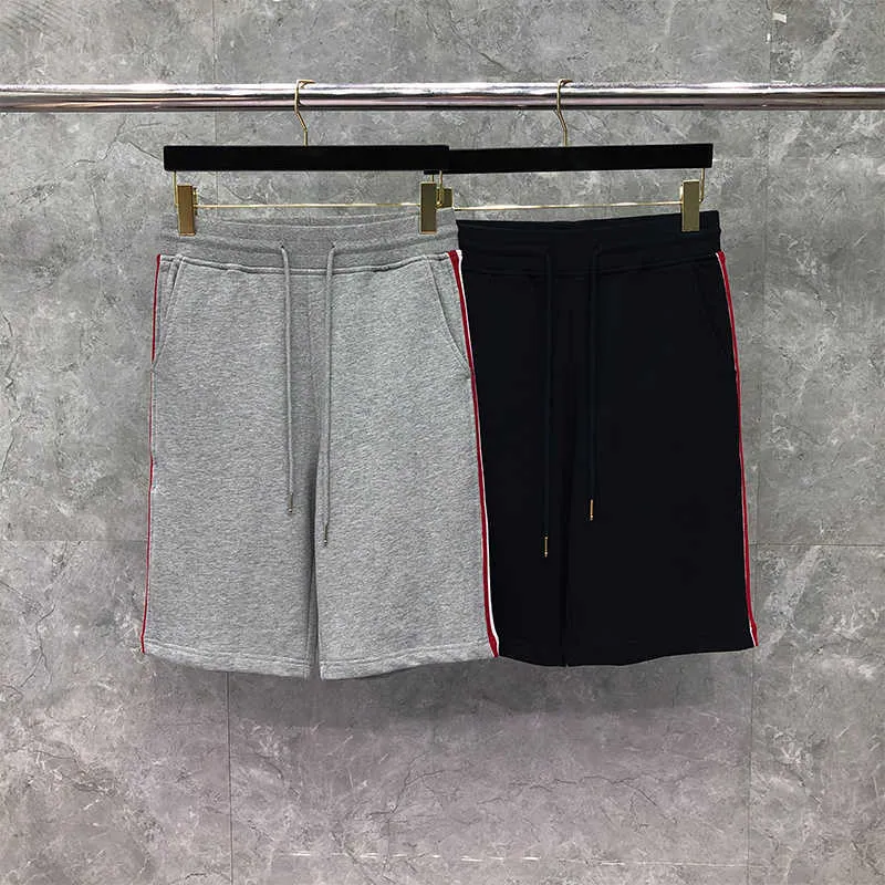 TB Thom Pants Male Shorts夏のカジュアルスリムフィットジョガートラックコットンインターロックRWBストライプ膝の長さの衣類