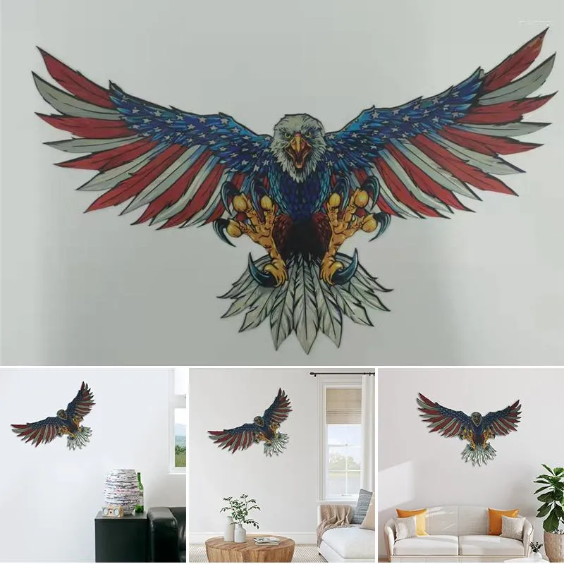 Dekorativa figurer United States Bald Eagle Hanging Ornament Stars and Stripes Patriotic Wall Pendant färgade Metal Art Home Decoration D1