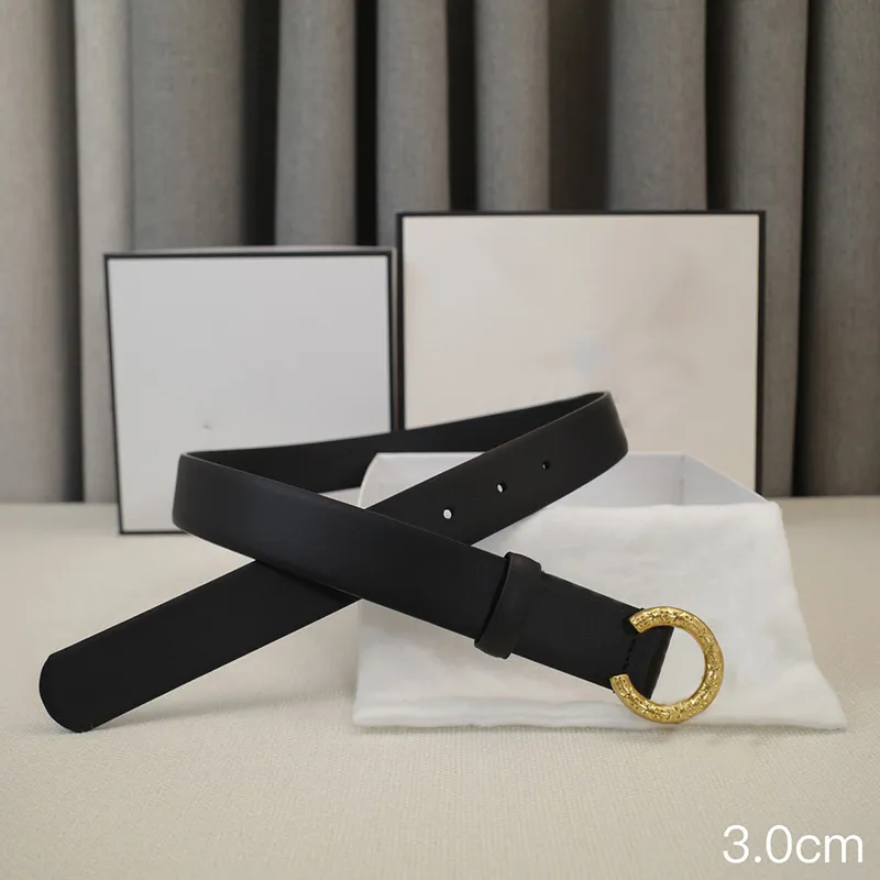 Cinture di design da uomo in pelle di vacchetta Cinture da donna di lusso in oro Cinture di moda per le donne Designer Cintura Cintura Uomo 3cm Lettera Fibbia
