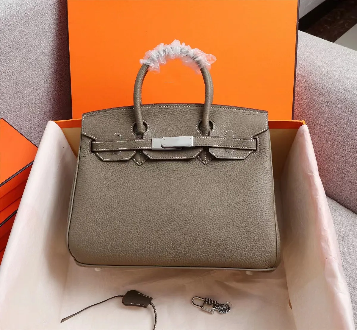 Borsa A Tracolla Donna In TPU Morbido - Design Secchiello Con Tasca Con Patta E Cerniera