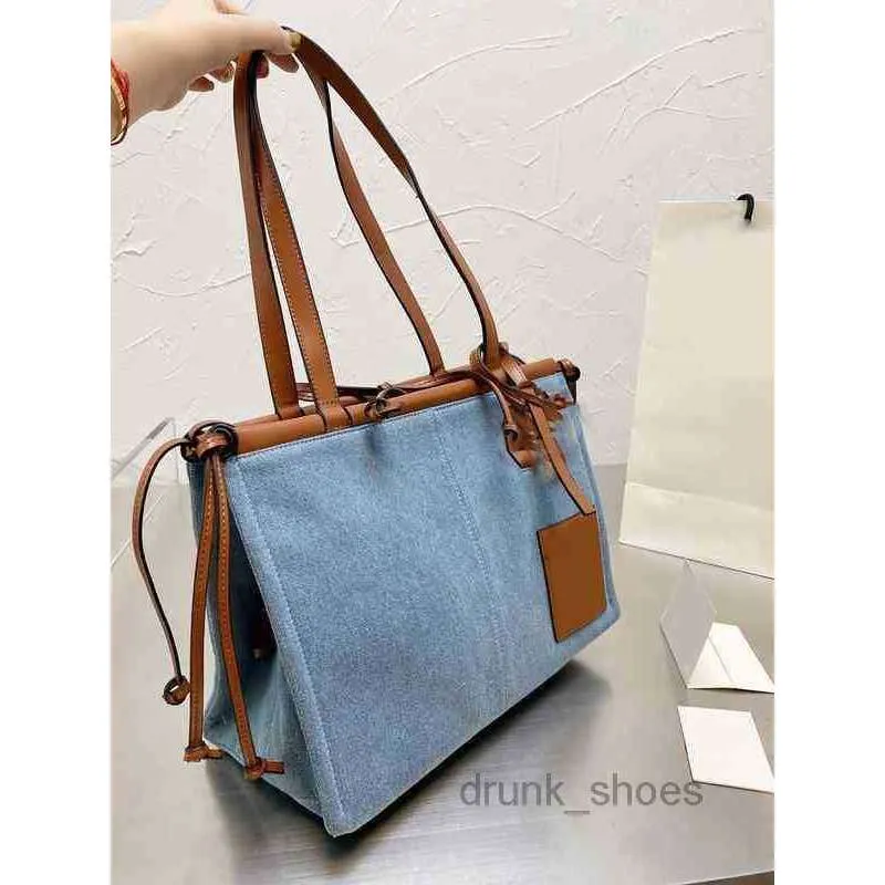 Kvällsväskor Väskor Kvinnor Stor kapacitet Canvas Tote Plånbok Vit Handväska 5A Kvalitet Axel Varumärke Designer Crossbody Kvinnliga Plånböcker Shopping Clutch