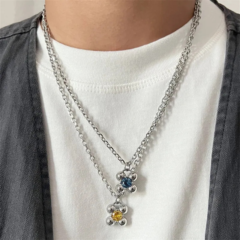 2022 Design Square Flower Pendant Necklace Color Zircon Neutral Personality Men/Women Sweater Chain Tide Brand Jewelry