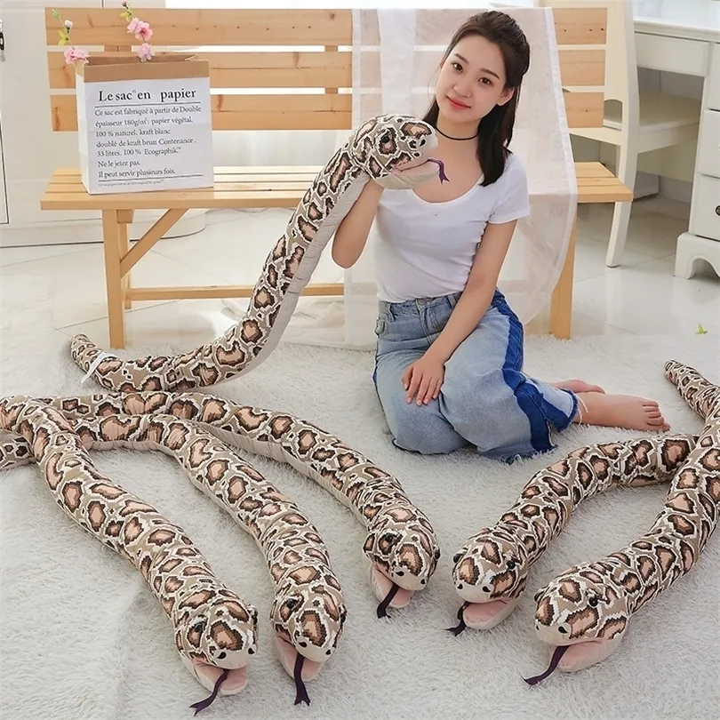 Bambole di peluche 1pc 155cm Simulazione Giocattoli di peluche Farcito Serpente gigante Giocattolo animale Bambole morbide Bithday Regali per feste di Natale Bambino Burattino a mano divertente 220923