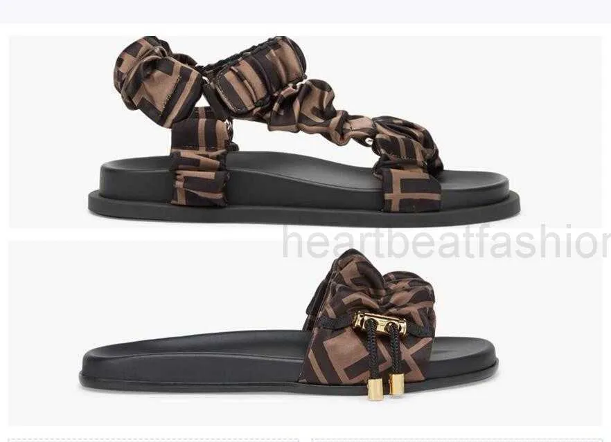 Femmes Luxurys Designers Sandales Pantoufles Plage Femmes Sandale Diapositives Tongs Mocassins Chaussures Mode Été Filles Sexy Brodé 2022Top