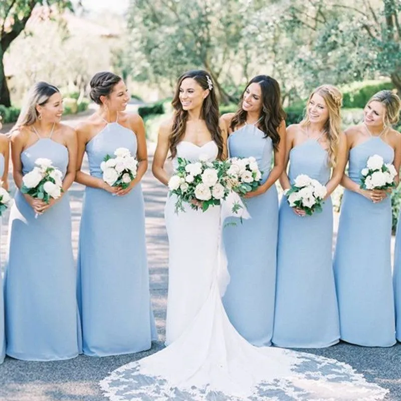 2023 Vestidos de dama de honor de talla grande azul claro Halter gasa hasta el suelo sin mangas vestidos de invitados de boda en la playa por encargo