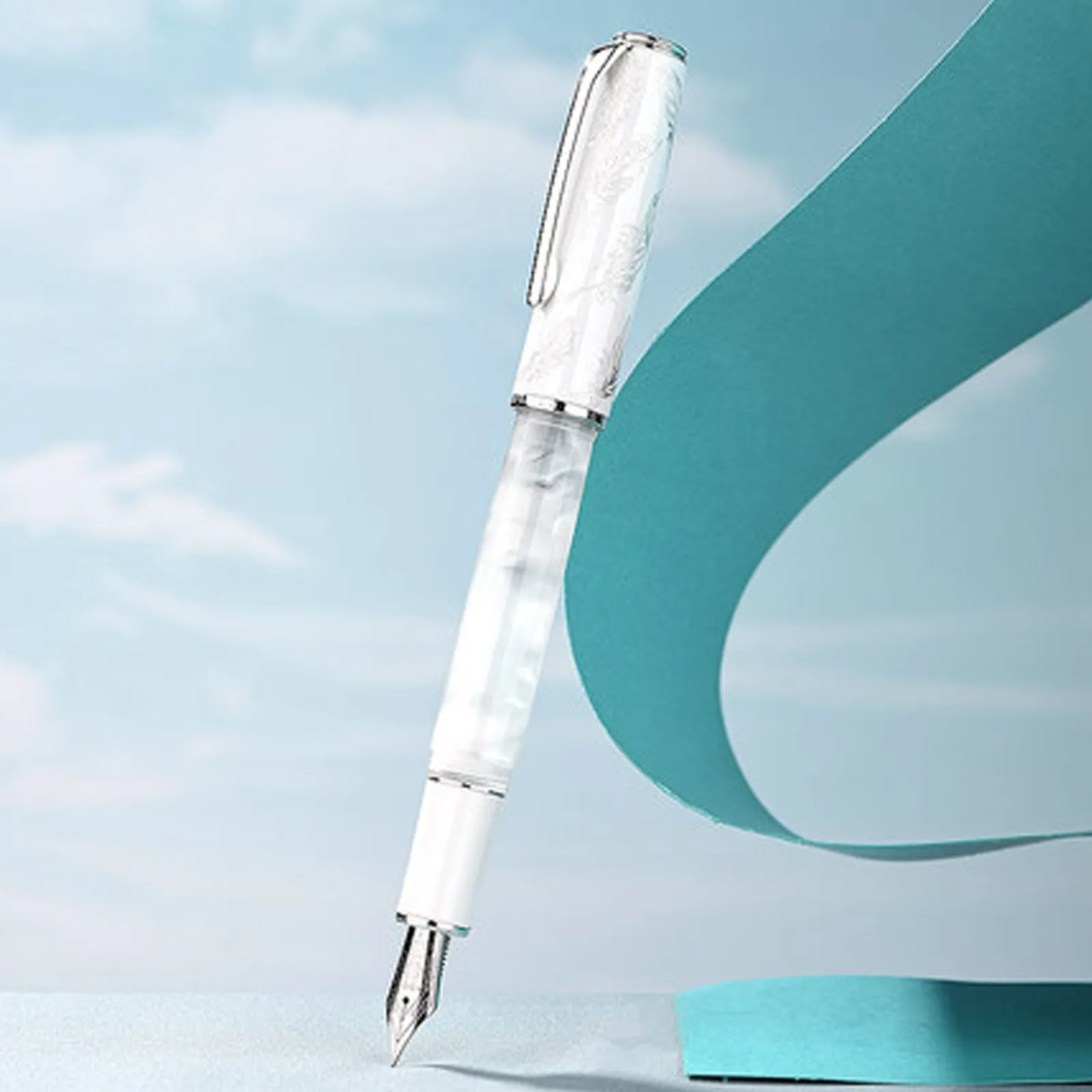 Wholesale Hongdian N8 Clear Fountain Pen White Feather Wholesale Hongdian N8 Clear Fountain Pen White Feather
