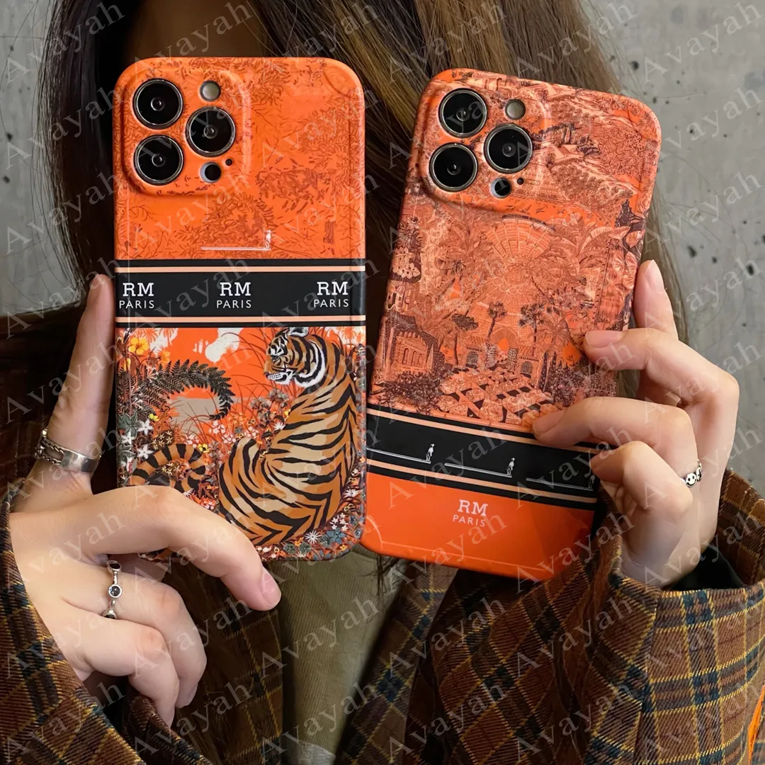 Custodie per telefoni di lusso con design retrò a carrozza per iPhone 15 14 13pro 14pro 14plus 12pro 11 Pro Max X Xs Xr Custodia morbida in TPU IMD Cover con stampa tigre di moda