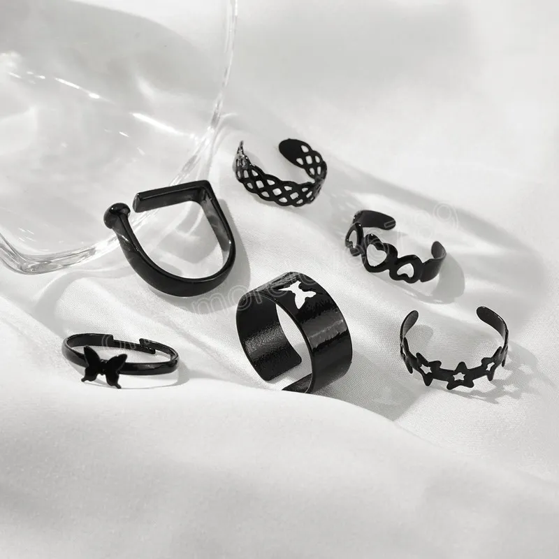 Set di anelli a farfalla neri da 6 pezzi le donne Hip Pop Vintage Hollow Star Heart Finger Jewelry INS Nuovo regalo feste alla moda