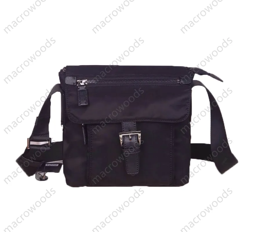 Designers mens axelv￤skor h￶gkvalitativa nylonhandv￤skor b￤sts￤ljande pl￥nbok kvinnor v￤skor crossbody v￤skor purs￩er