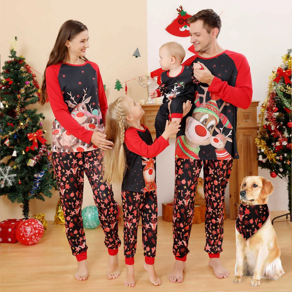 Family Matching Outfits Couple Christmas Pajamas Year Costume For Children Mother Kids Clothes Set 220924