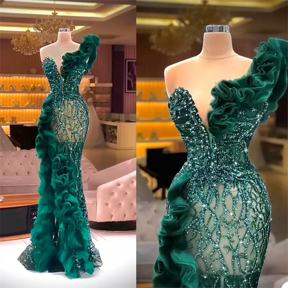 Eleganta ruffles en shouder sjöjungfru aftonklänningar sexig sidoslits mörkgröna spetsar applikationer glitter pärlor golvlängd formell fest klänning aso ebi prom klänning 2023