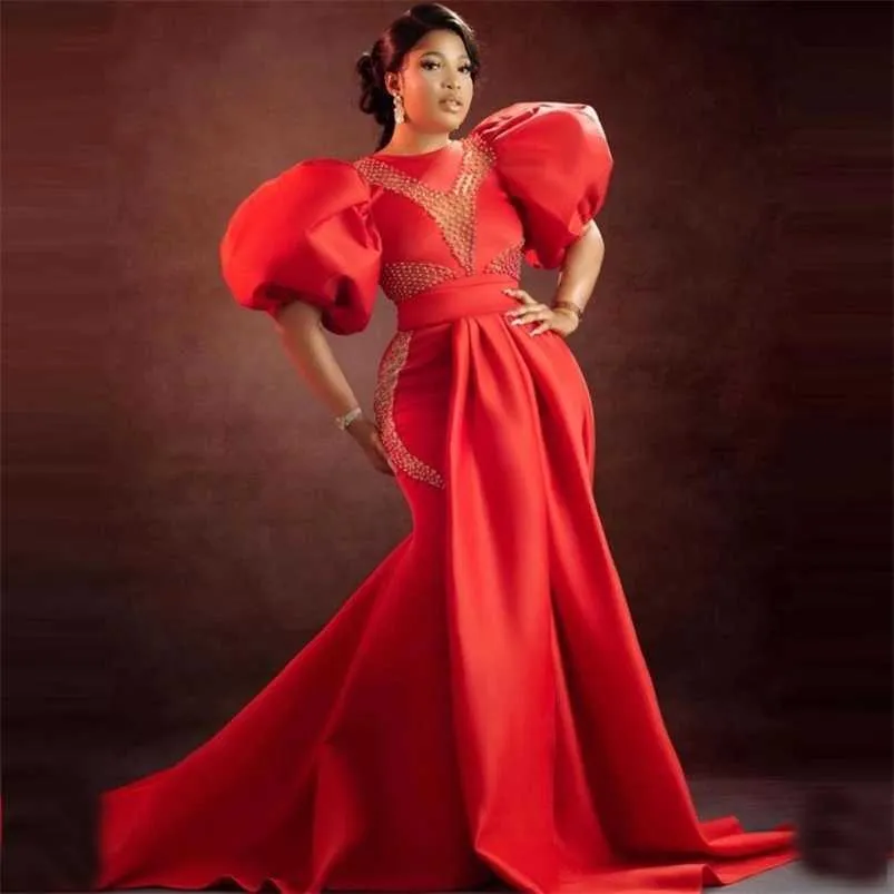 Robes de soirée grande taille rouge Aso Ebi robes de bal en forme de sirène manches bouffantes avec train femmes robes de soirée sur mesure pure perlée 220923