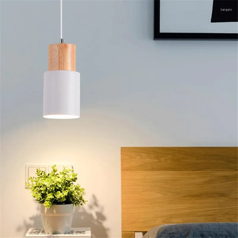 Lâmpadas pendentes do quarto de cama nórdica lustre de cabeceira de cabeceira única Luzes coloridas cilíndricas Decoração de interiores Lâmpada de decoração