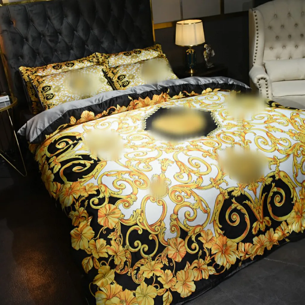 Luxury pattern designer bedding sets 4pcs/set golden printed silk queen king size duvet cover bed sheet fashion pillowcases comforter covers