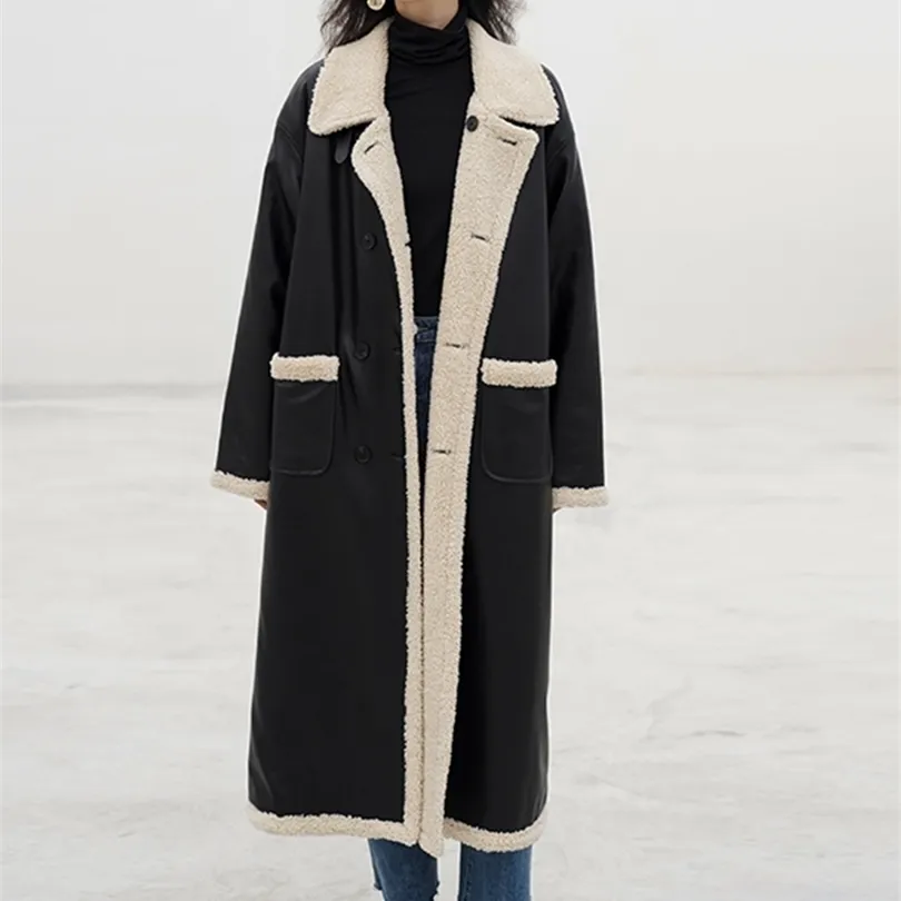 Kadın Trençkotları Lautaro Kış uzun Sıcak Kalın Tersinir Tersinir Sahte Koyun Dinleri Ceket Kadın Cepleri Çifte Göğüslü Lüks Tasarımcı Avrupa Moda 220926