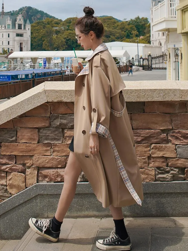 Kamek damski Płaszczy Długowy płaszcz dla kobiet 2022 Średniej długości wiosenny i jesienny brytyjski styl Khaki prosty elegancki single piersi