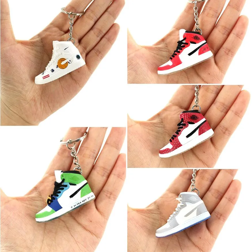 Designer Crystal Sole Shoes Keychain Trend 3D Stereo Mini Basketball Shoes Hollow Sneaker Bag Pendant