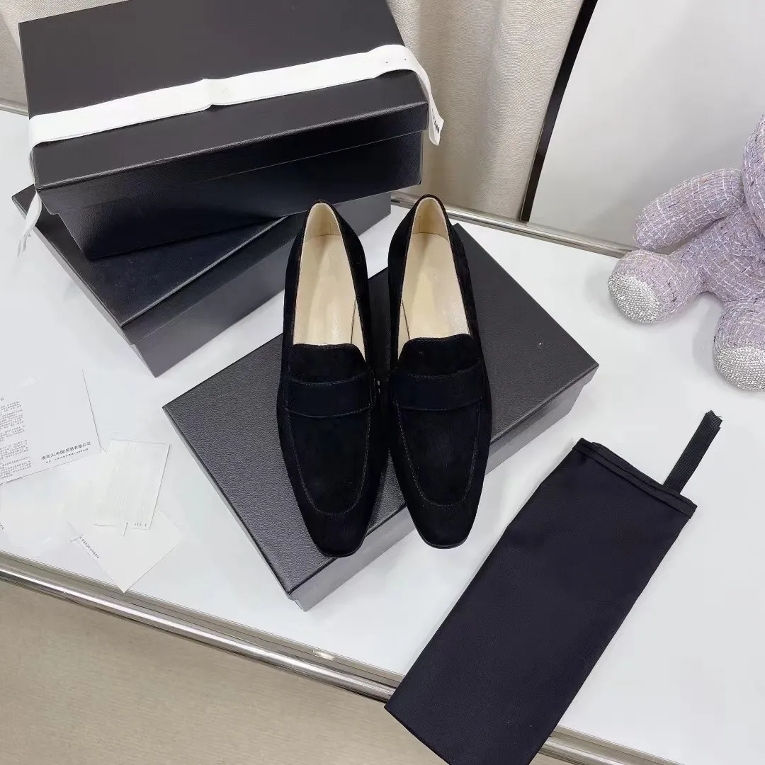 كلاسيكيات Black Flat Women's Shoes Summer ضحلة ملونة مختلطة من الجلد الأصلي أحذية 4 سم بحجم 34-40