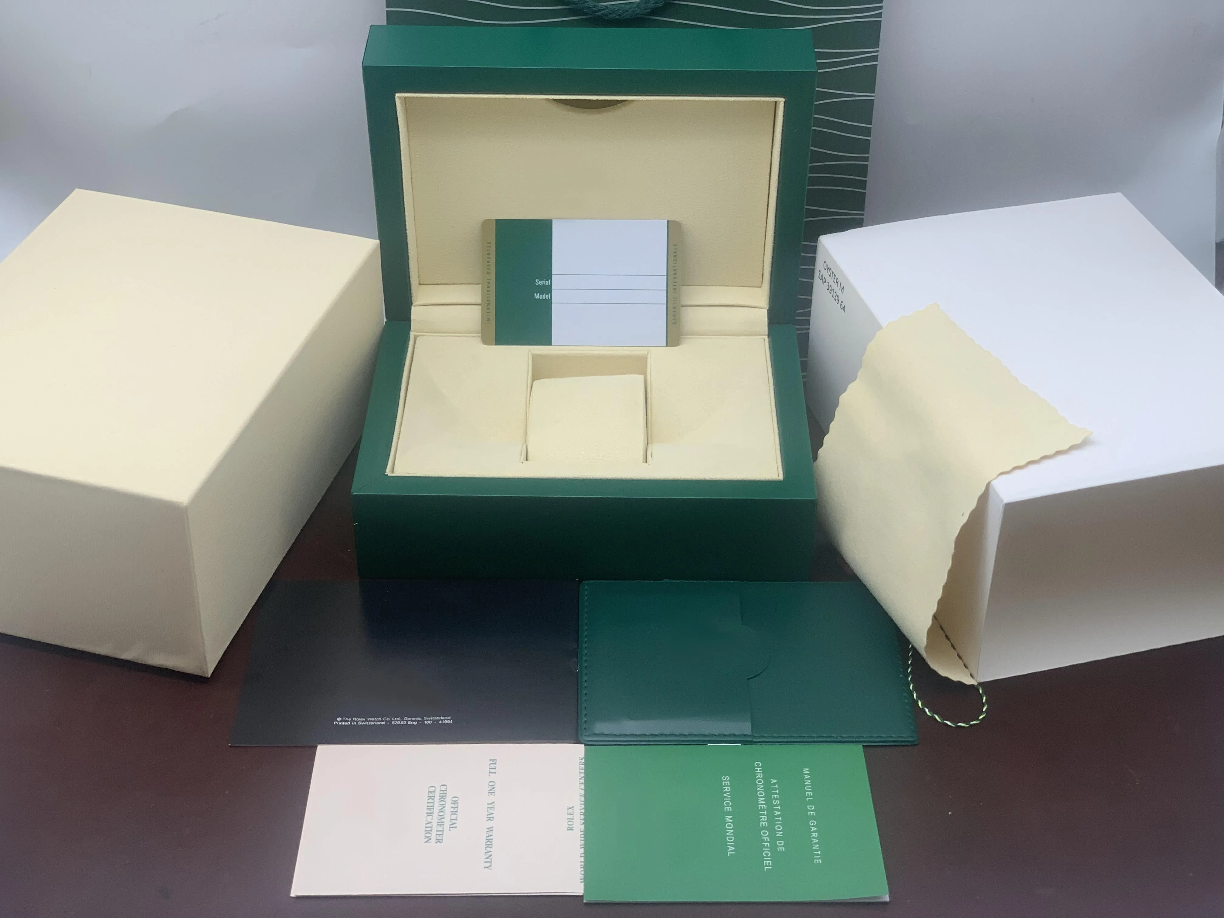 B￤sta kvalitet Dark Green Watch Box -presentfodral f￶r Watches Booklet Utskrivbart korttagg och papper p￥ engelska Swiss Top Men Watches Boxes