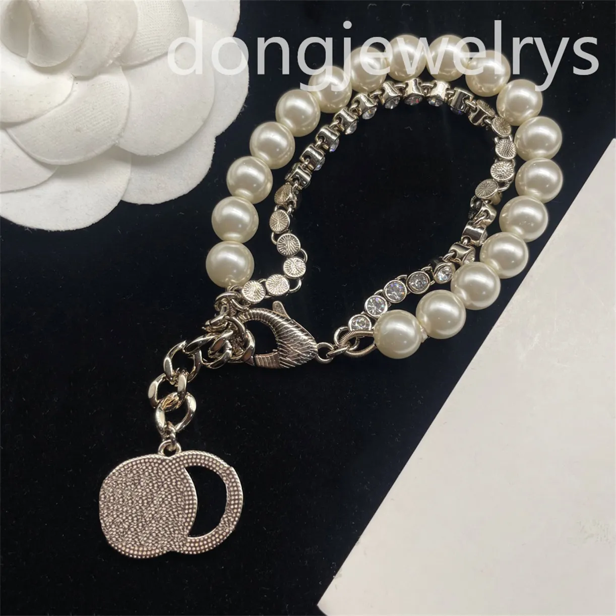 Buchstaben Titanium Stahlperle f￼r Charmalme Armband Exquisites Armband Dongjewelrys Cjewelry Edelstahl -Perlenstr￤nge mit Diamantenarmb￤ndern