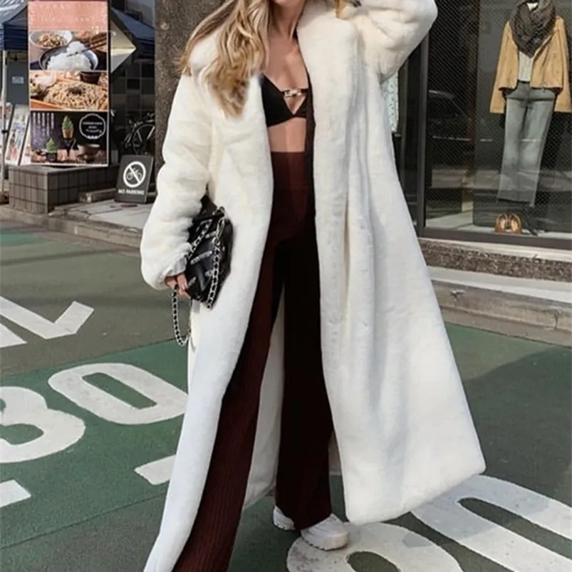 Ful feminino Faux LaUtaro Winter Long White Pleto -Bordas Coat de Mulheres com Lapel de lapela de capa LOUCA MODA COREIRA AUTORIA 220927