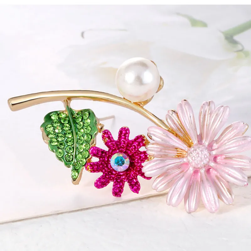 Enamel Daisy Flower Brooch Pin garnitur biznesowy Tops Suknia ślubna Corsage Rhinestone Broochs for Women Men Men Jewelry