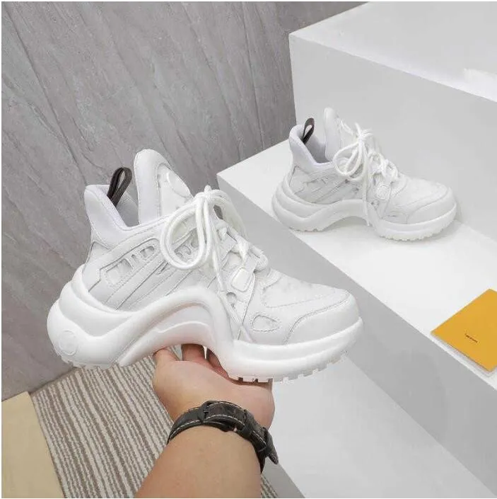 2024 novos sapatos de vestido chunky formadores tênis de couro luxo designer archlight pista rendas até caixa treinador branco