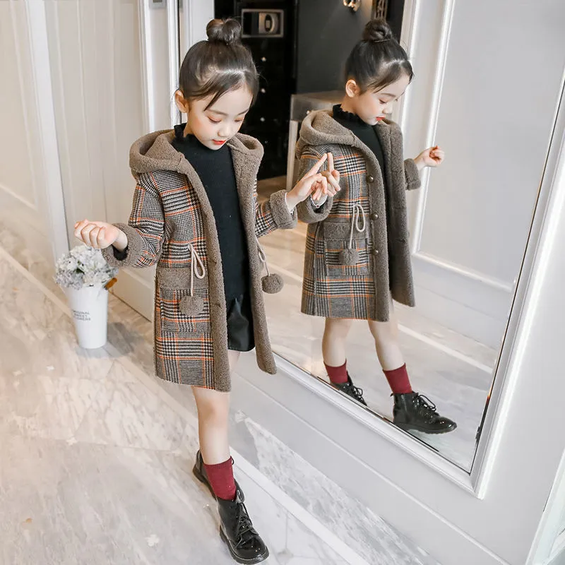 Cappotto Ragazze Autunno inverno Abbigliamento per bambini Cappuccio di pelliccia Giacca di lana Cappotti di lana in pile Moda Capispalla scozzesi per bambini coreani 4 6 8 10 14 anni 220927