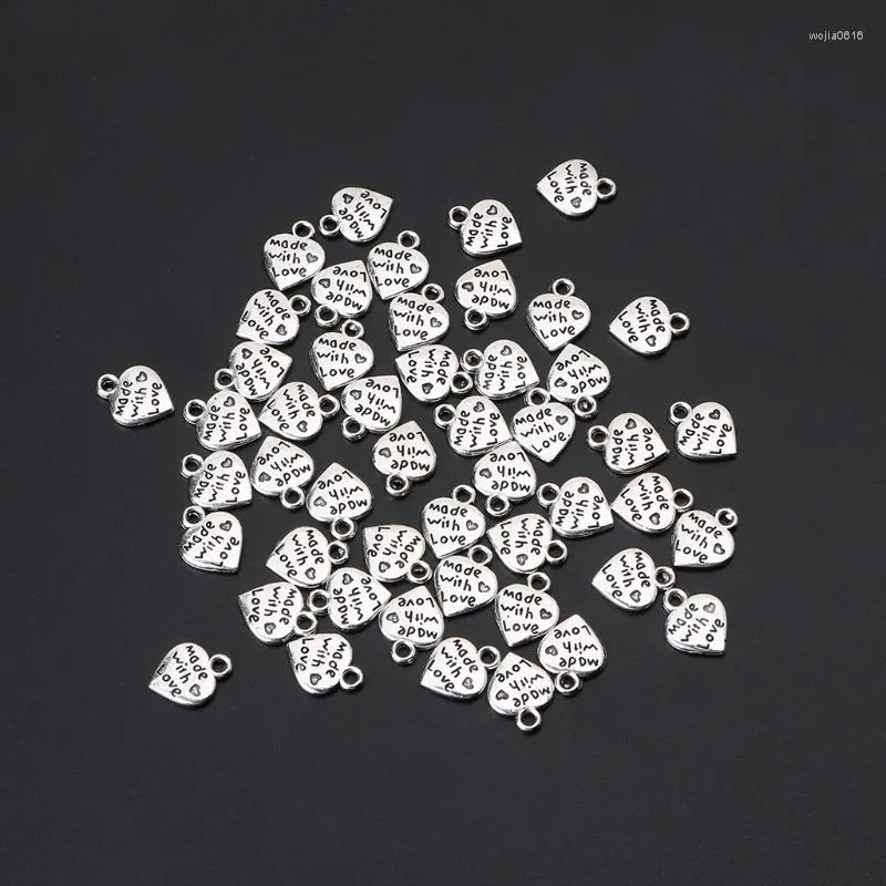 Charms 50pieces unikt persikhjärta "gjord med kärlek" meddelande charm 12x10mm zinklegering hänge som skapar gåva till pojke flicka baby