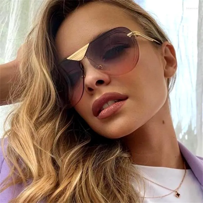 Solglasögon Fashion Pilot Rimless Women's Big Brand Designer Metal Ocean Lens Gradient Square Sun Glasses Kvinna