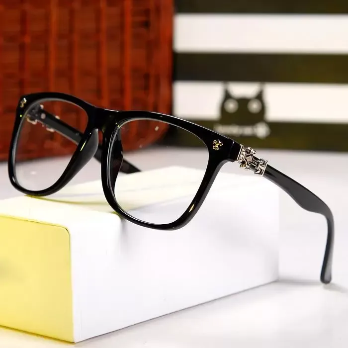 Men Women Fashion Eyeglasses on Frame اسم العلامة التجارية مصممة العلامة التجارية العادية نظارات نظرية بصرية قصر النظر Oculos