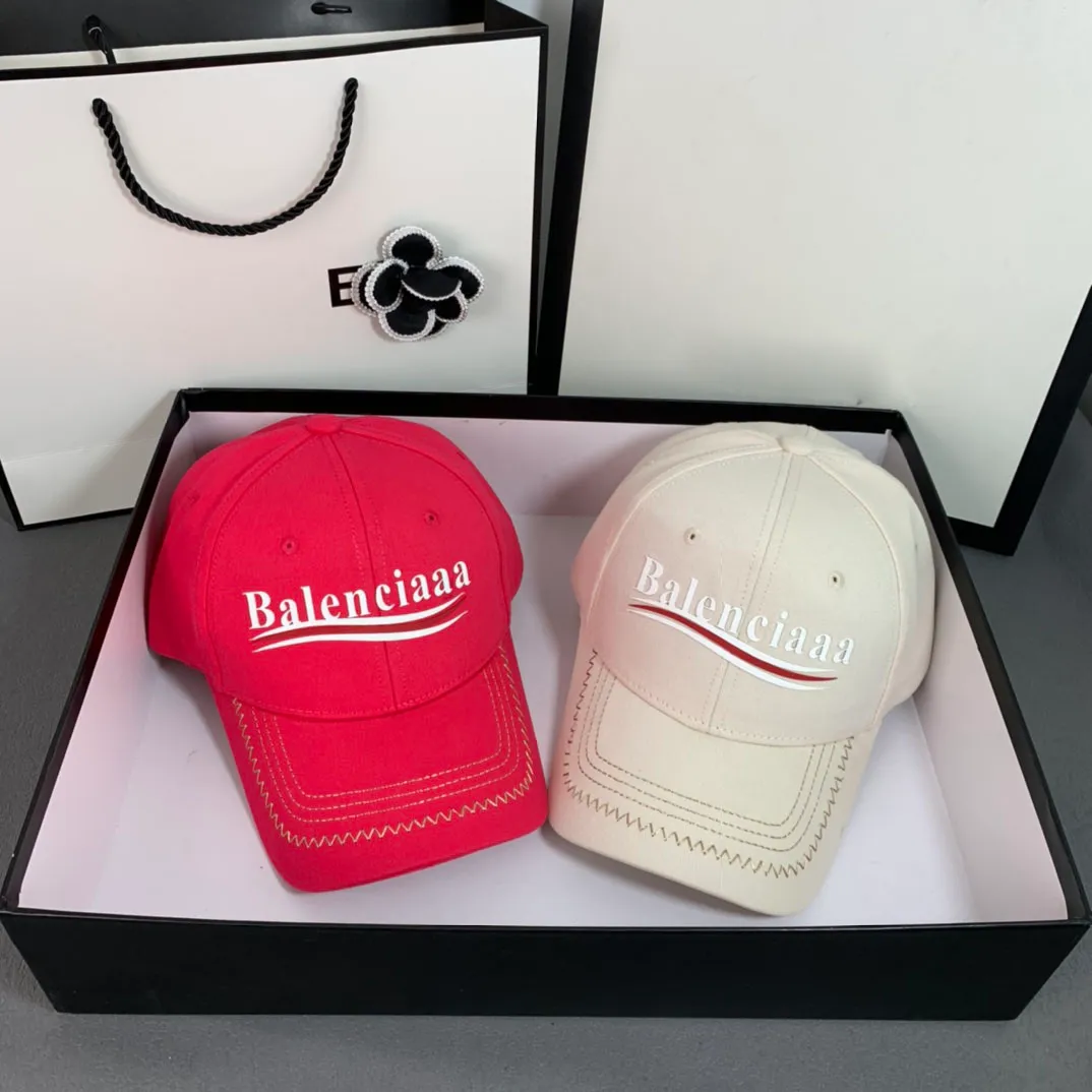 Sports designer ball cap lovers the same style with holes embroidered letters casquette women`s travel photos outdoor sunscreen caps